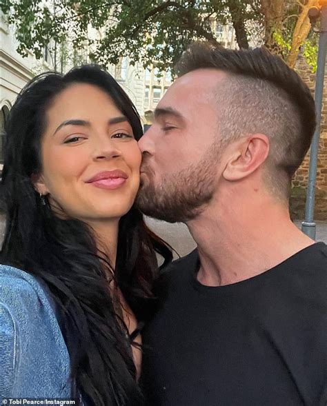 Kayla Istines Ex Tobi Pearce Finally Goes Instagram Official With New Girlfriend Rachel Dillon