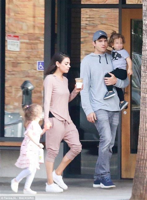 We did not find results for: Ashton Kutcher And Mila Kunis - Mila Kunis Und Ashton ...