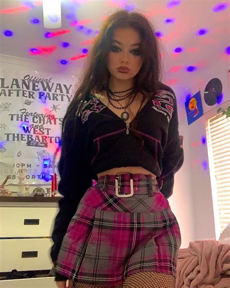 Nickyncs On Instagram Pink Pink Alternative Outfits Fashion