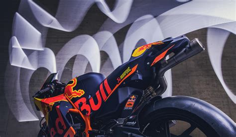 Red Bull Ktm Factory Racing 3 Motorcycle News Motorcycle Reviews