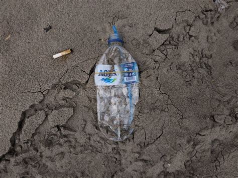 Garbage On The Beach Parangtritis Beach Has A Very Serious Problem