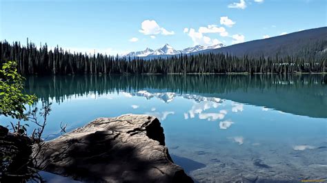 Скачать обои Emerald Lake Yoho National Park British Columbia