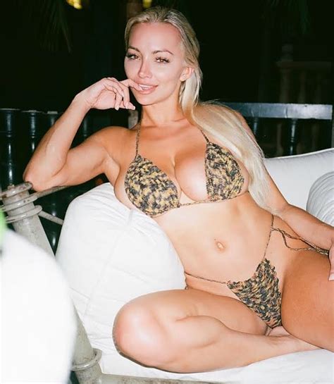 Lindsey Pelas Nude And Sexy 17 Photos The Fappening