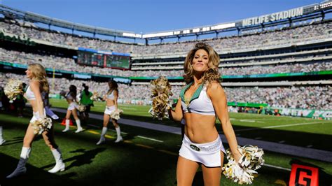 Cheerleaders Lawyer Meets Nfl Officials In Bid To End ‘climate Of