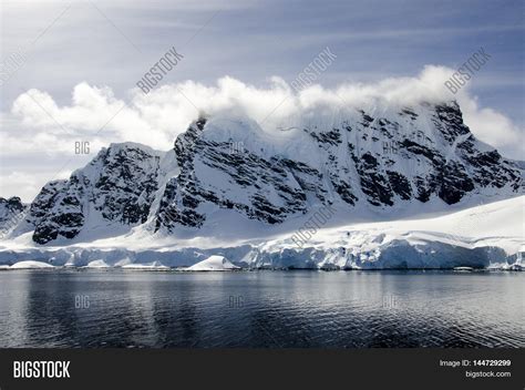Antarctica Antarctic Peninsula Image And Photo Bigstock