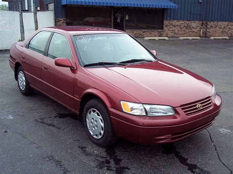 1998 Toyota Camry Le 4 Cylinder Mpg