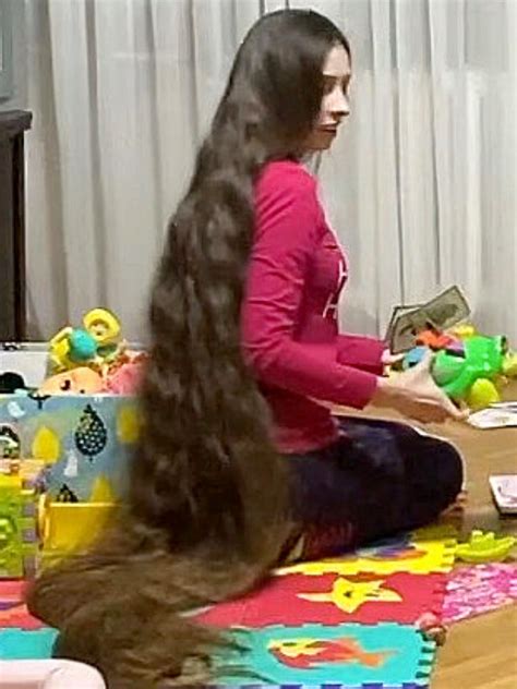 Video Floor Length Hair Rapunzel Cleaning And Organi Realrapunzels