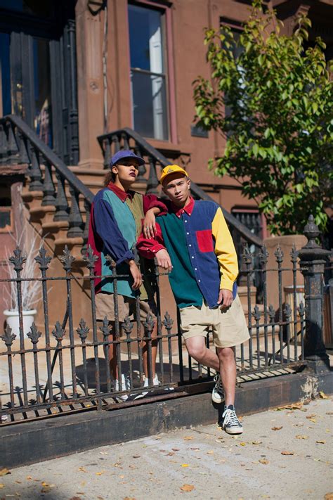 How To Wear ’90s Vintage Streetwear This Fall Vintage Streetwear Street Wear 90s Streetwear