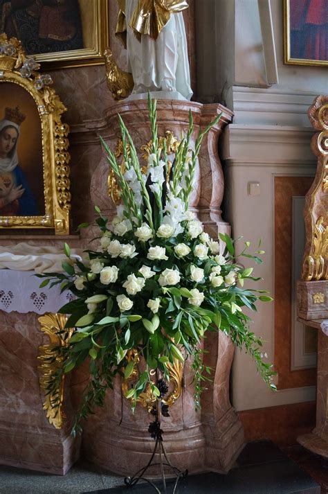 Layla Michelides Ideas For Church Altar Flowers A Soft Pink Spring