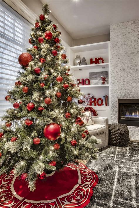 Modern Christmas Decor In Red Home Trends Magazine