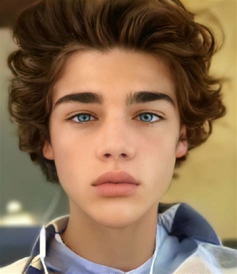 Pin By Angelmck On Beautiful Boys In 2022 Brown Hair Blue Eyes Boys