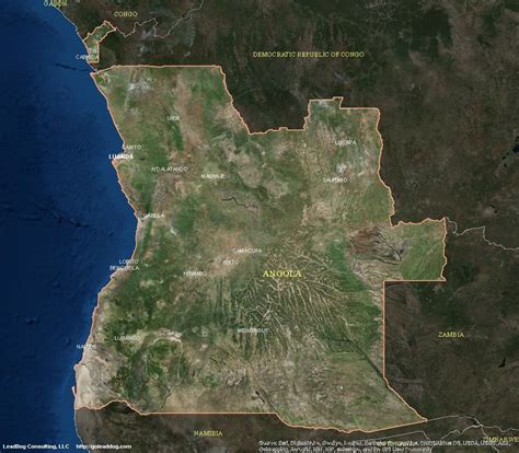 Lielākā daļa angolas upju sākas valsts centrālajos rajonos, un lielākā daļa no tām ietek atlantijas okeānā. Angola Satelliten-karte