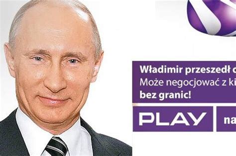 Jarosław kaczyński w zadumie rozpoczął święta. "Władimir przeszedł do Play". Rzecznik sieci: "Ten mem ...