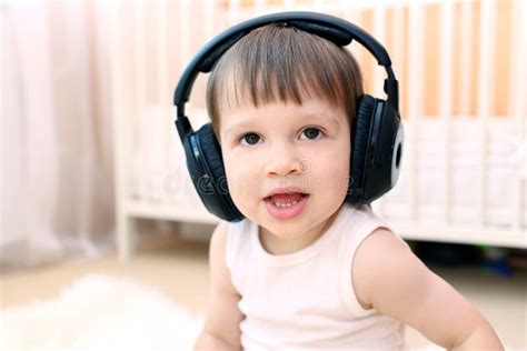 Little Boy Listening To Music Stock Image Image Of Phones Cordless