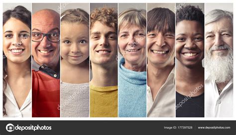 Collage Personas Diferentes Edades Nacionalidades Sonriendo Foto De