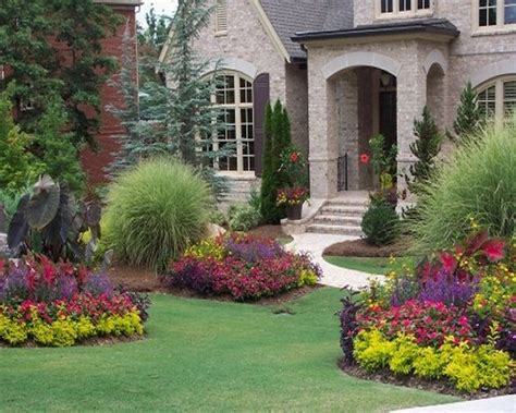The motivation for healthier whenever you plan your grounds you'll be influenced by a lot of the concepts you utilize in decorating your house. Front Yard Landscape Plans You Must See - HomesFeed