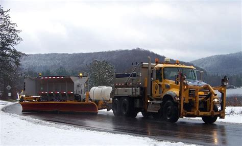 Pin By Jonathan Struebing On Snow Plows Big Trucks Snow Plow Trucks
