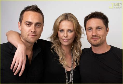 Stuart Townsend Charlize Theron Is My Wife Photo 585401 Photos