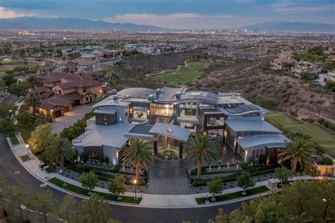Exclusive Video Tour Of 325m Mansion Real Estate Millions Homes