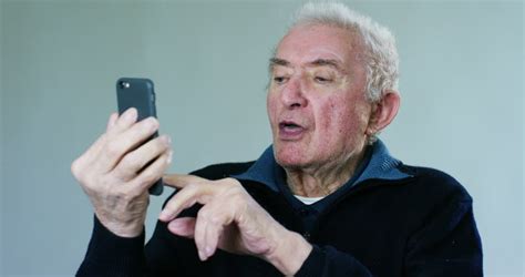 Elderly Man Returns Mobile Phone To Shop As It Doesnt Follow His