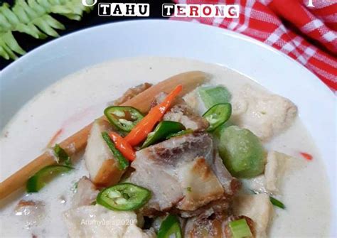 Entdecke rezepte, einrichtungsideen, stilinterpretationen und andere ideen zum ausprobieren. Resep Mangut Ikan Pari Asap Tahu Terong oleh Arum Yusia ...