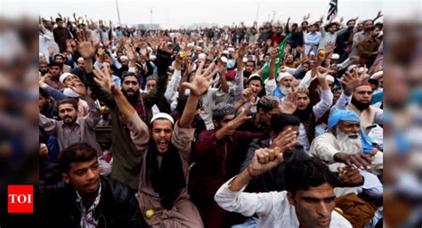 Islamist Radicals Defy Imran Choke Pakistan Over Blasphemy Acquittal