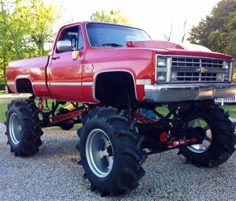 Lifted Chevrolet Classic Trucks Chevy Pickup Trucks Lifted Chevy