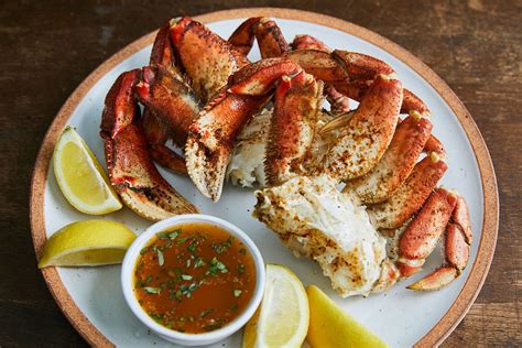Find or contribute to the collection of our favorite dishes. Steamed Dungeness Crab with Herbed Butter Recipe - Sitka ...