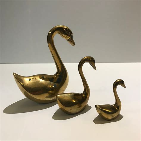 Set Of Three Vintage Brass Swans Brass Swan Trio Brass Etsy Brass Decor Vintage Brass