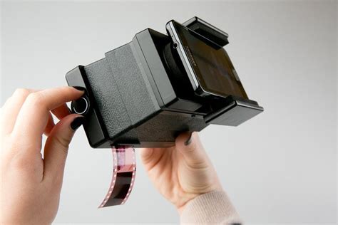 Lomography Smartphone Film Scanner Ubah Film 35mm Menjadi Format