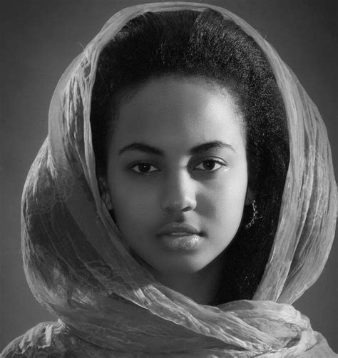 Habesha Injera Eritrea Ethiopia Beautiful Ethiopian Women Ethiopian Beauty Beautiful