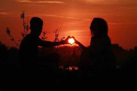 Romantic Couple Sunset Hd Wallpapers Vrogue Co
