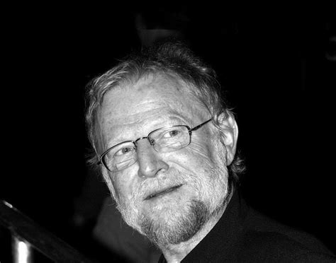 Lara gessler przekazała smutną informację za pośrednictwem mediów społecznościowych. Nie żyje piosenkarz Piotr Szczepanik