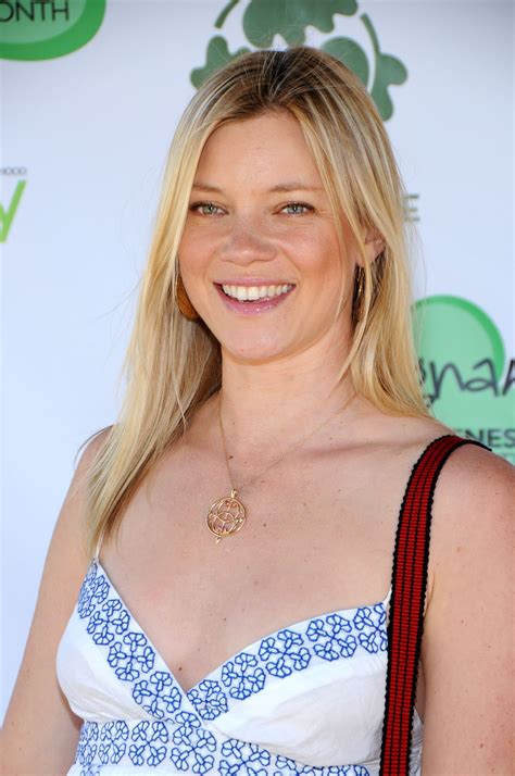 Amy Smart Hot Topless Feet Pictures And Sexiest Bikini Images Gallery