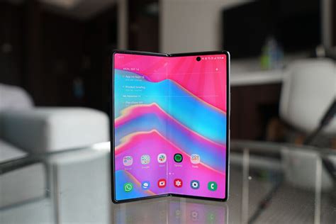 Samsung Galaxy Z Fold 2 Receives New Multitasking Features With One Ui