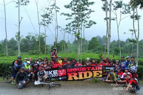 Maybe you would like to learn more about one of these? Asyiknya Gowes Sepeda di Kebun Teh Cianten, Bogor