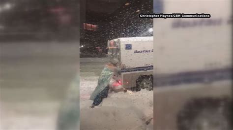 Man Dressed As Elsa From ‘frozen Helps Push Police Van Out Of Snow In