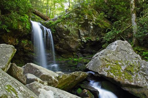 10 Of The Best Waterfall Hikes In The Great Smoky Mountains