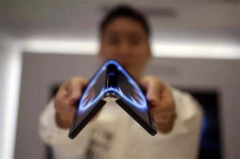 Samsung Mostrará Sus Primeros Teléfonos Enrollables En Ces 2023
