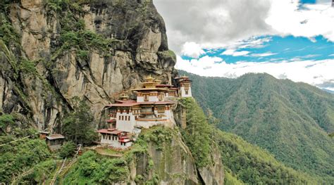 bhutan a gallery of photos sweet breathing deepening into a simple life