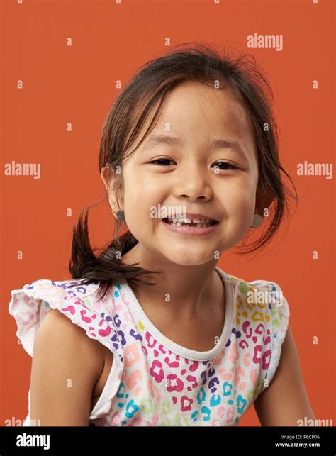 Asian Child Girl Smile Hi Res Stock Photography And Images Alamy