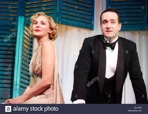 Kim Cattrall Stock Photos Kim Cattrall Stock Images Page Alamy
