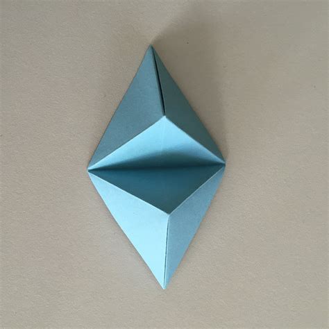 Adrian Jade Vintage Origami Shenanigans Tutorial Origami Wall Art
