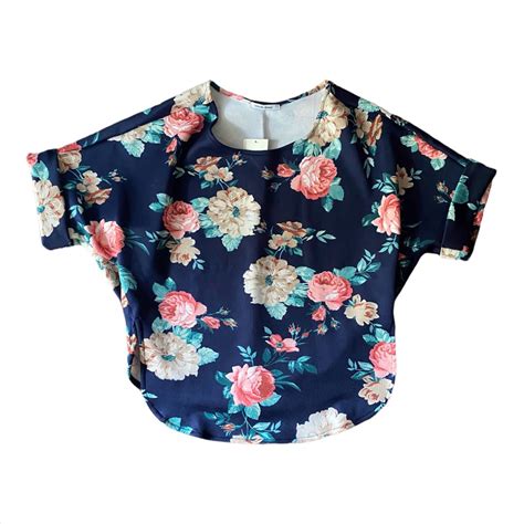 Navy Blue Semi Crop Floral Blouse Large Women S Fashion Tops Blouses On Carousell