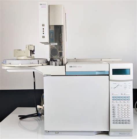 Used Agilent 6890 Series G1530a Dual Fid Gas Chromatograph With