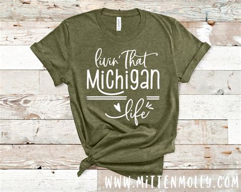 Living That Michigan Life T Shirt Michigan Tee Michigan Etsy Fall
