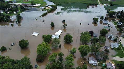 Devastating Photos Of The Flood Waters In Pearl City Illinois