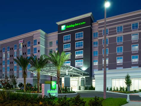 International Drive Orlando Hotels Holiday Inn And Suites Orlando