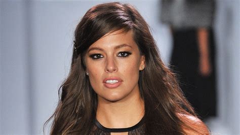 world s sexiest woman ashley graham shows off her shrinking frame in tiny dress after drastic