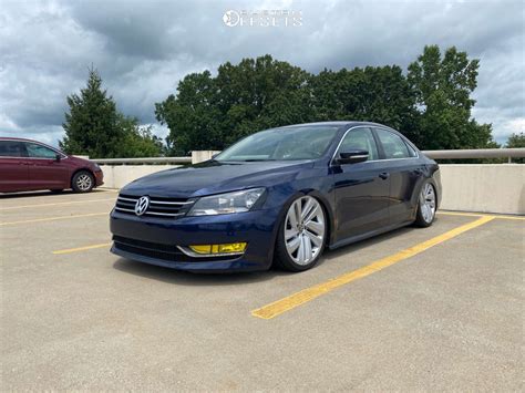 2015 Volkswagen Passat Wheel Offset Tucked Air Suspension 1196025 Custom Offsets